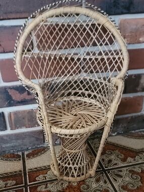 Vintage Woven Rattan Peacock Mini Chair